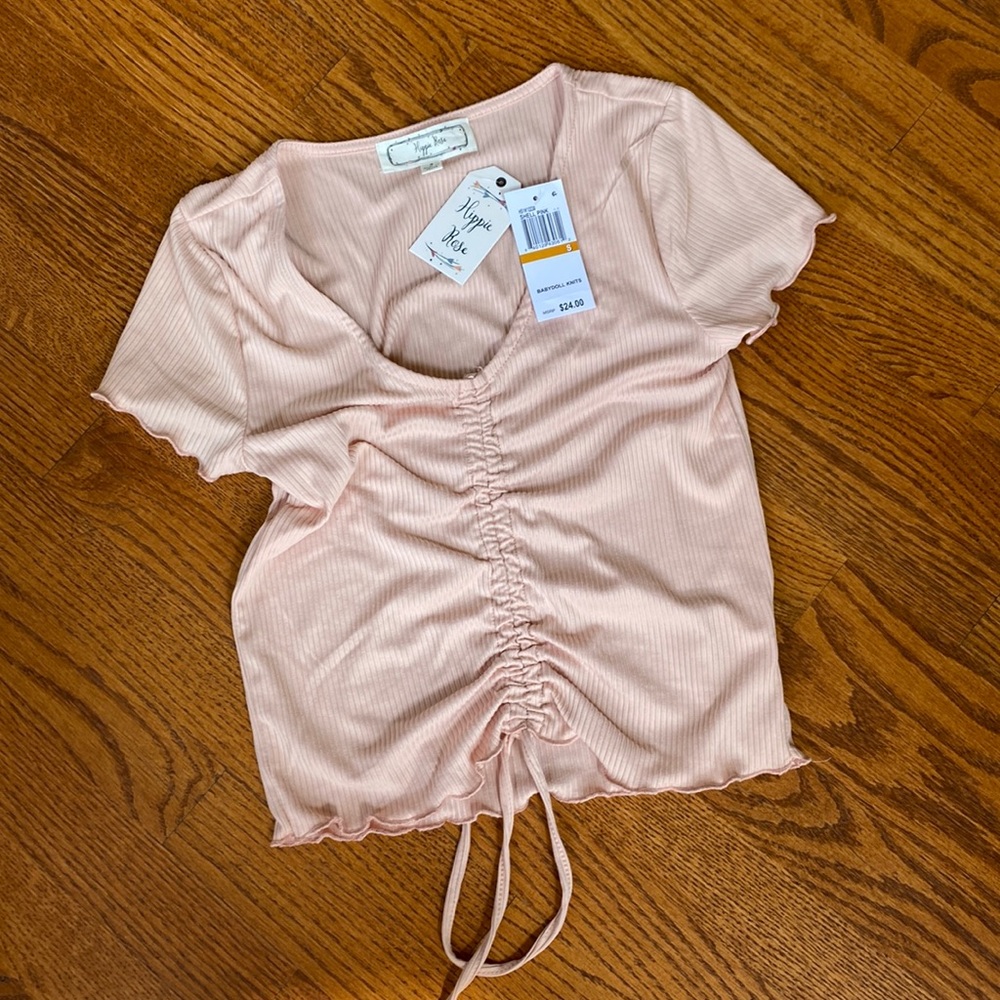 Cute pink top!